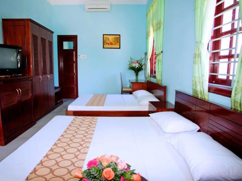 Oyo 381 Tuyet Mai Hotel Nha Trang Exterior foto